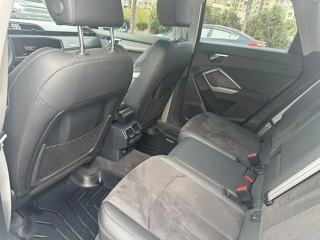 Audi Q3 — миниатюра 5