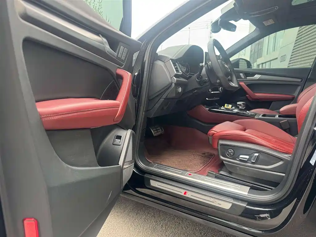 Audi Q5L 2024 45 TFSI Luxury