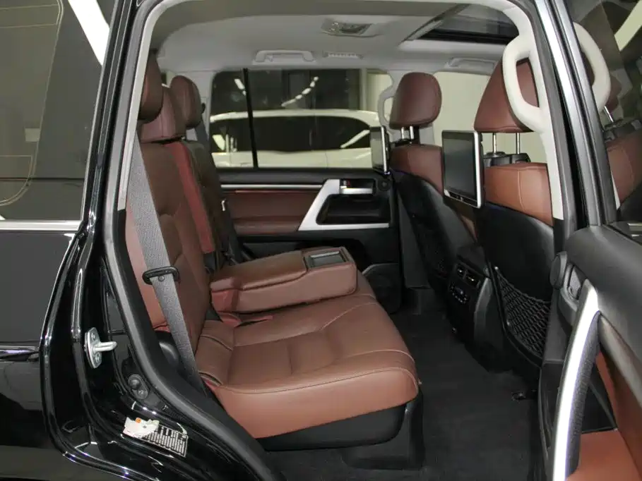 Toyota Land Cruiser — миниатюра 9