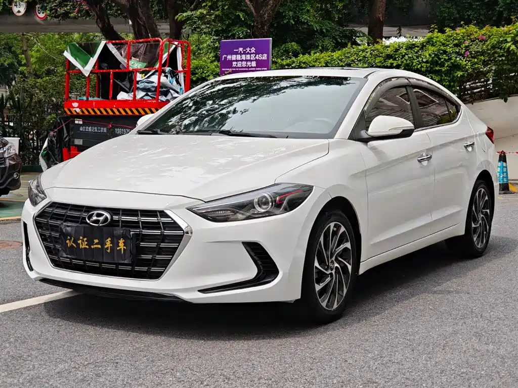 Hyundai Elantra 2020