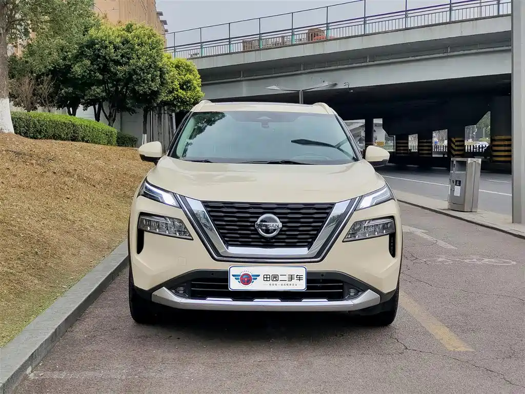 NISSAN QIJUN