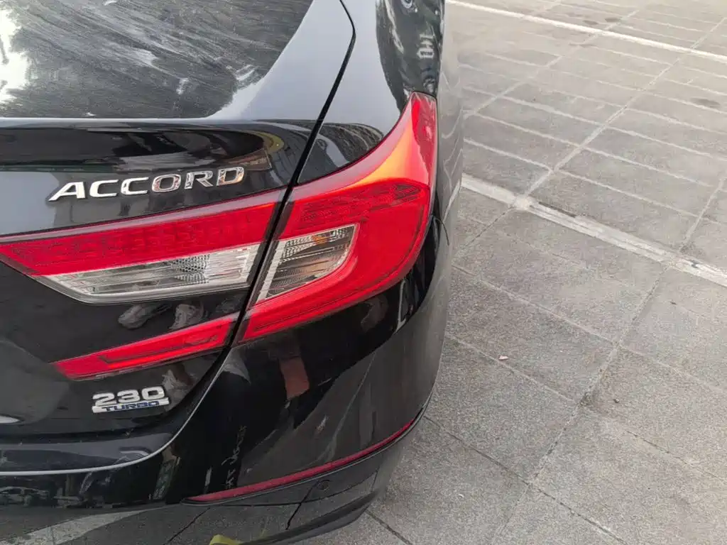 Honda Accord — миниатюра 8