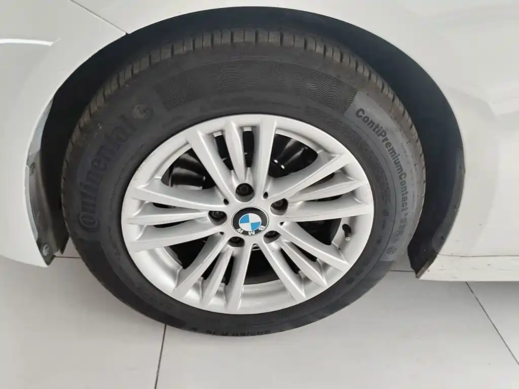 BMW 3 Series — миниатюра 23