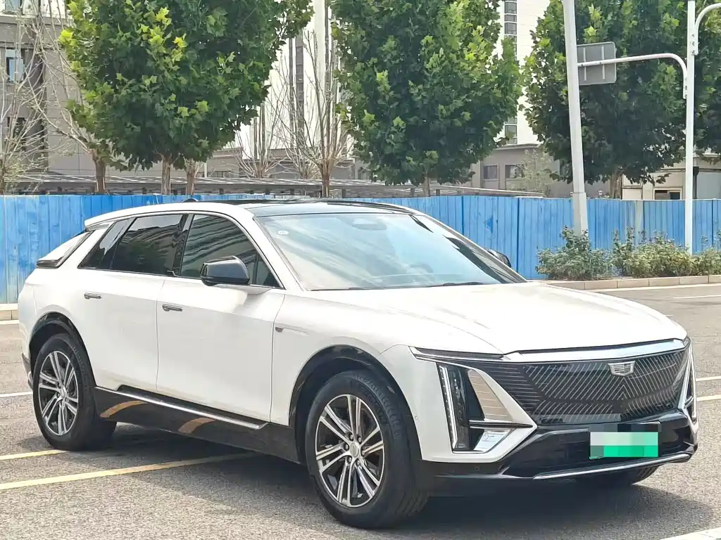 Cadillac Lyriq — миниатюра 3
