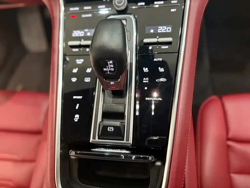 Porsche Panamera — миниатюра 12
