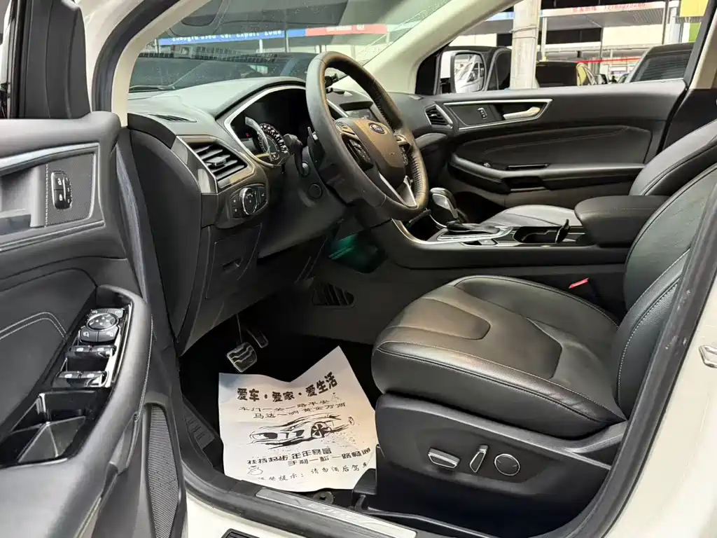 Ford Edge — миниатюра 4