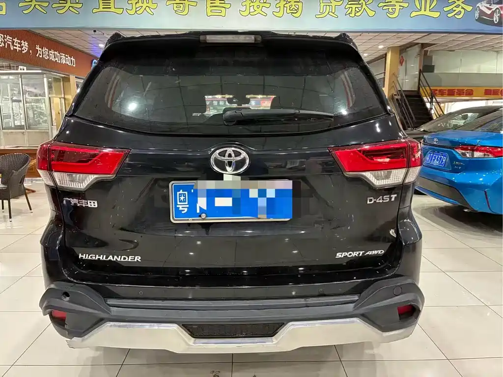 Toyota Highlander — миниатюра 8