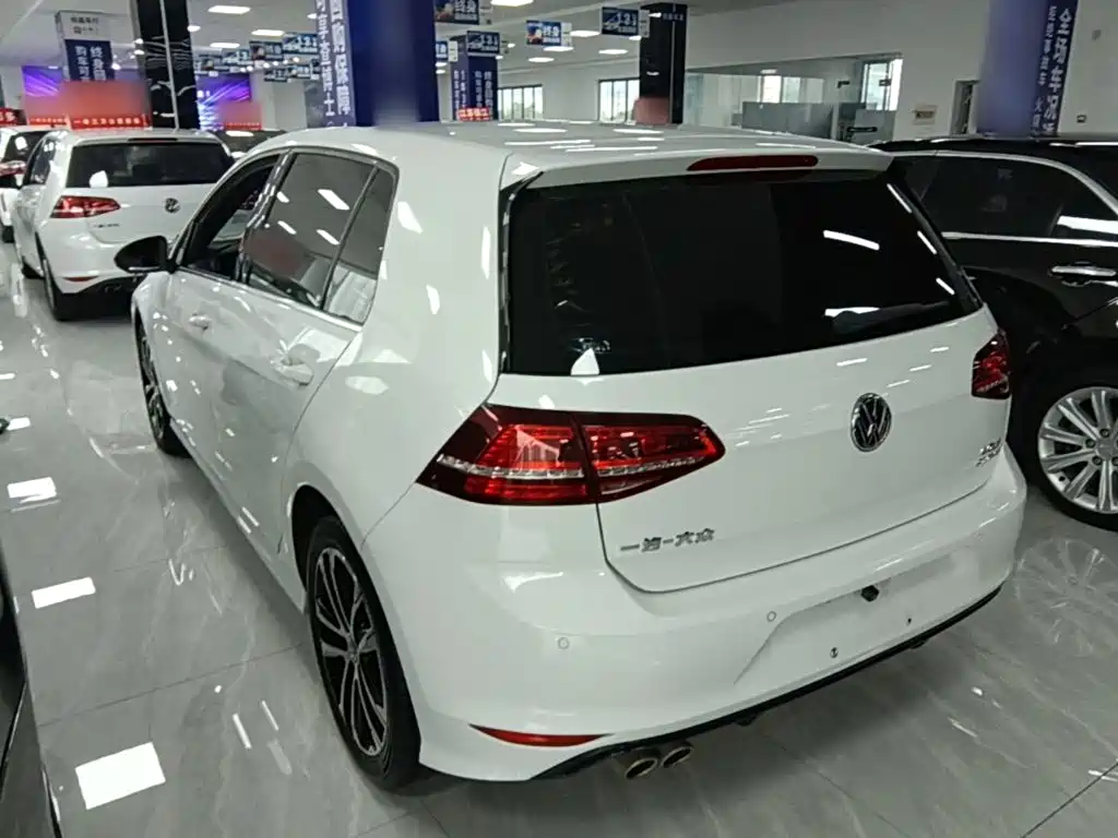 Volkswagen Golf — миниатюра 5