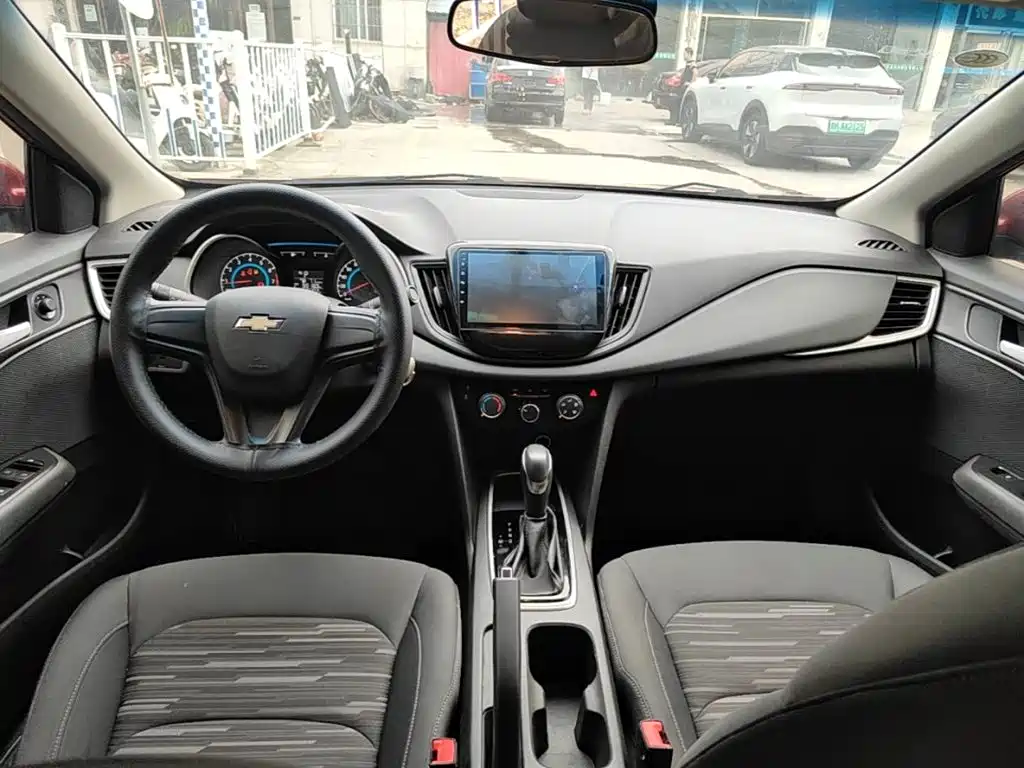 Chevrolet Cavalier — миниатюра 10