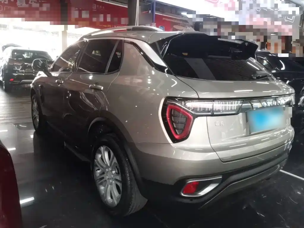Lynk & Co 01 — миниатюра 5