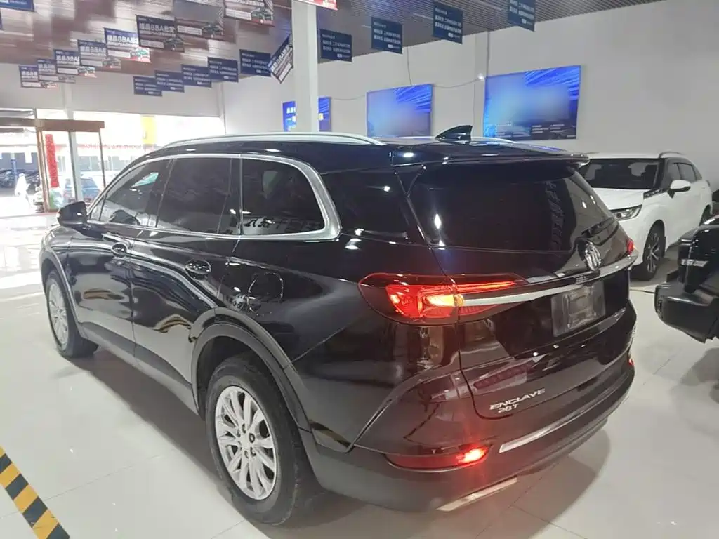 Buick Enclave — миниатюра 5