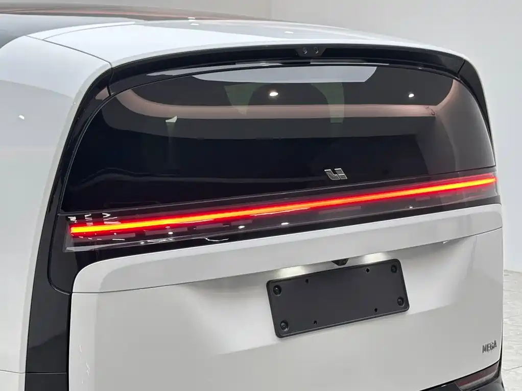 Li Auto Li MEGA — миниатюра 24