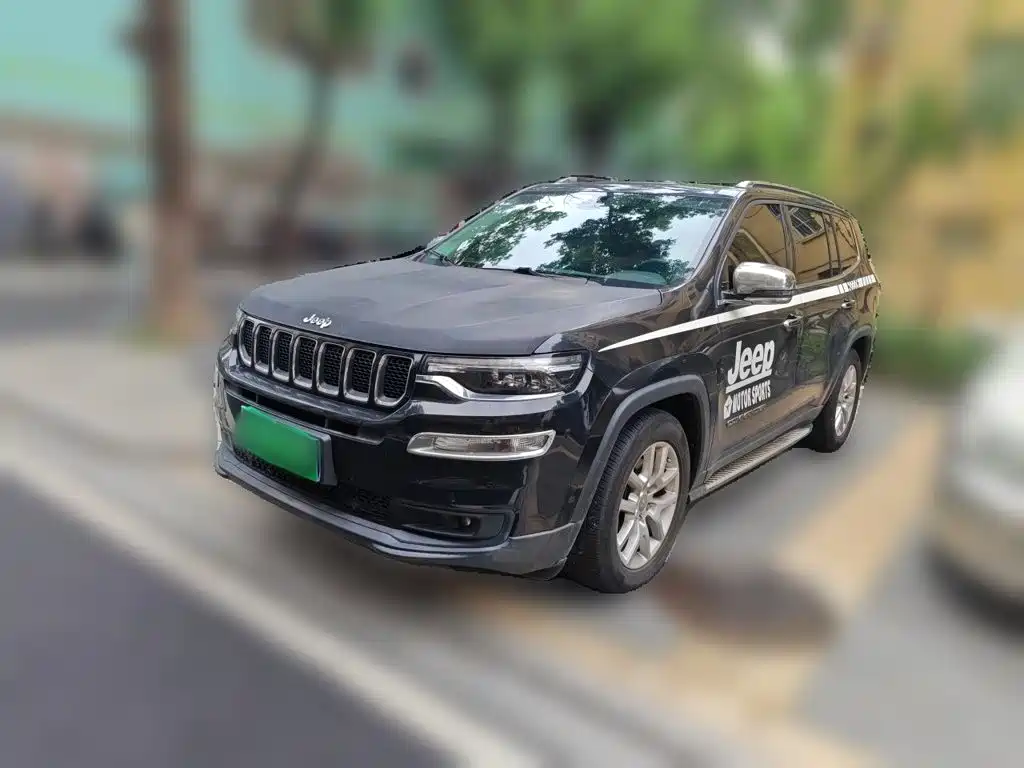 Jeep Commander — миниатюра 2