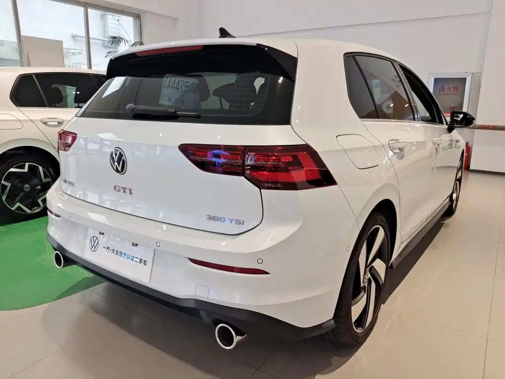 Volkswagen Golf GTI 380TSI DSG GTI, фото 3