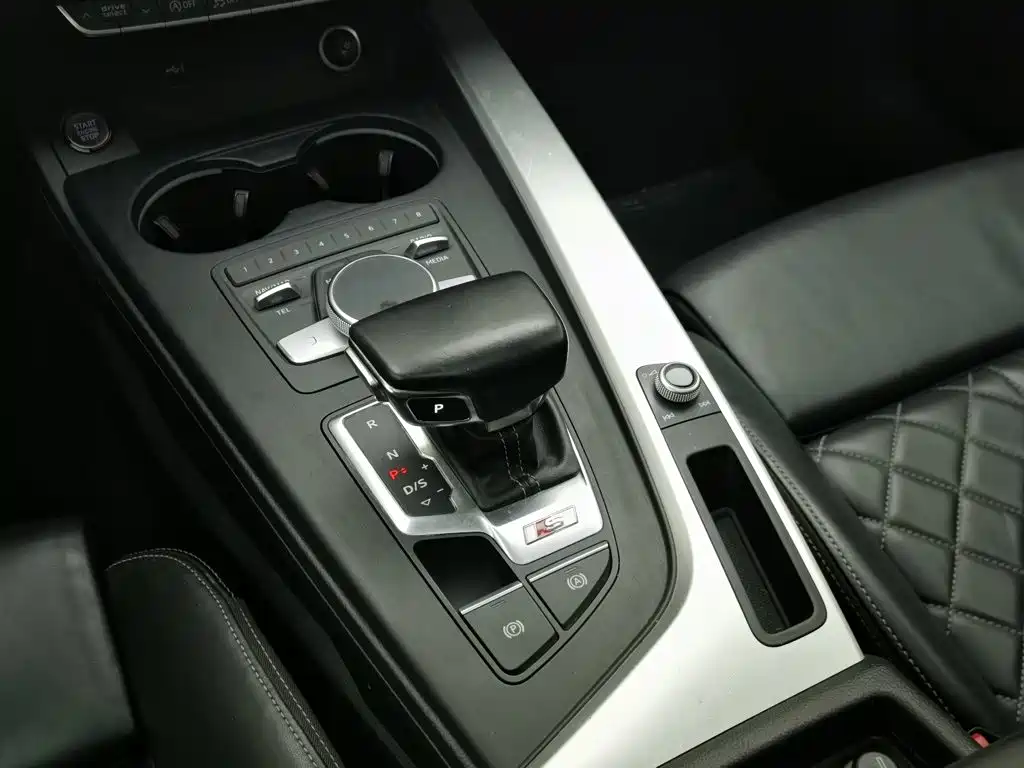 Audi S4 — миниатюра 13
