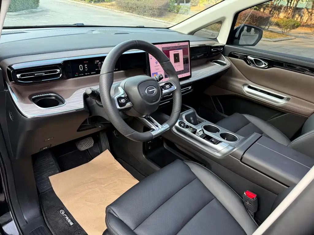 GAC TRUMPCHI E8 NEW ENERGY