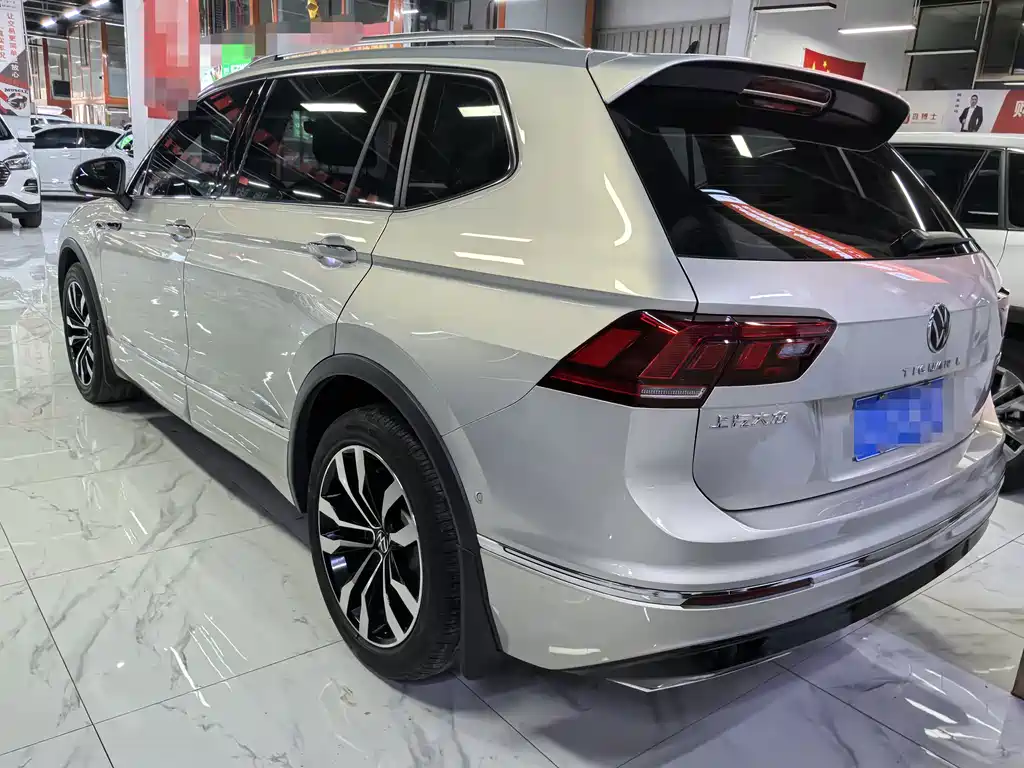 Volkswagen Tiguan L — миниатюра 4