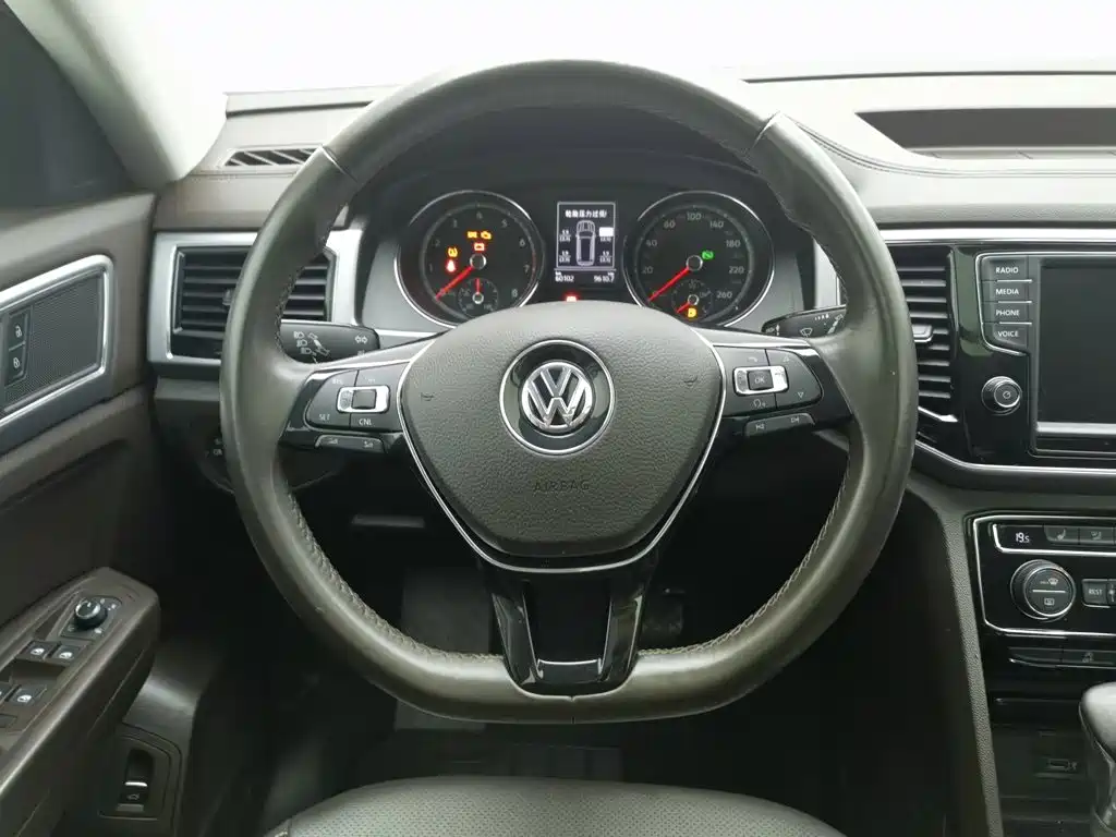 Volkswagen Teramont — миниатюра 11