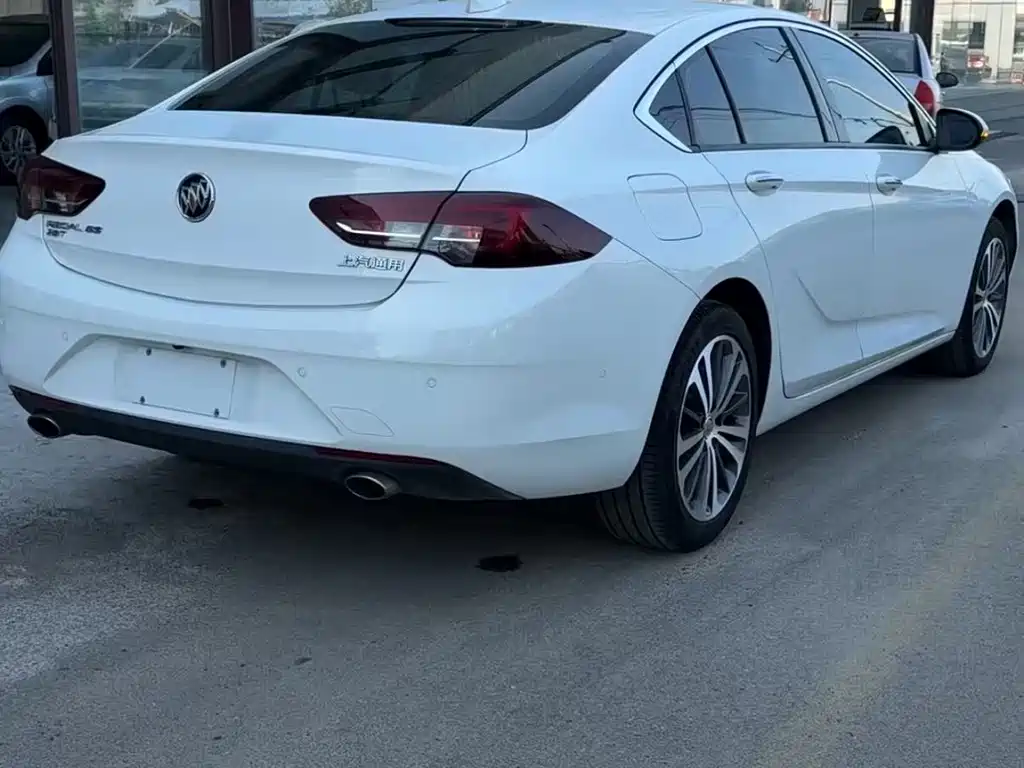 Buick Regal — миниатюра 2