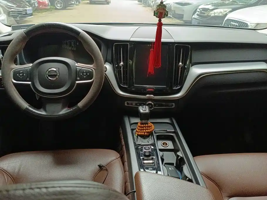 Volvo XC60 — миниатюра 12