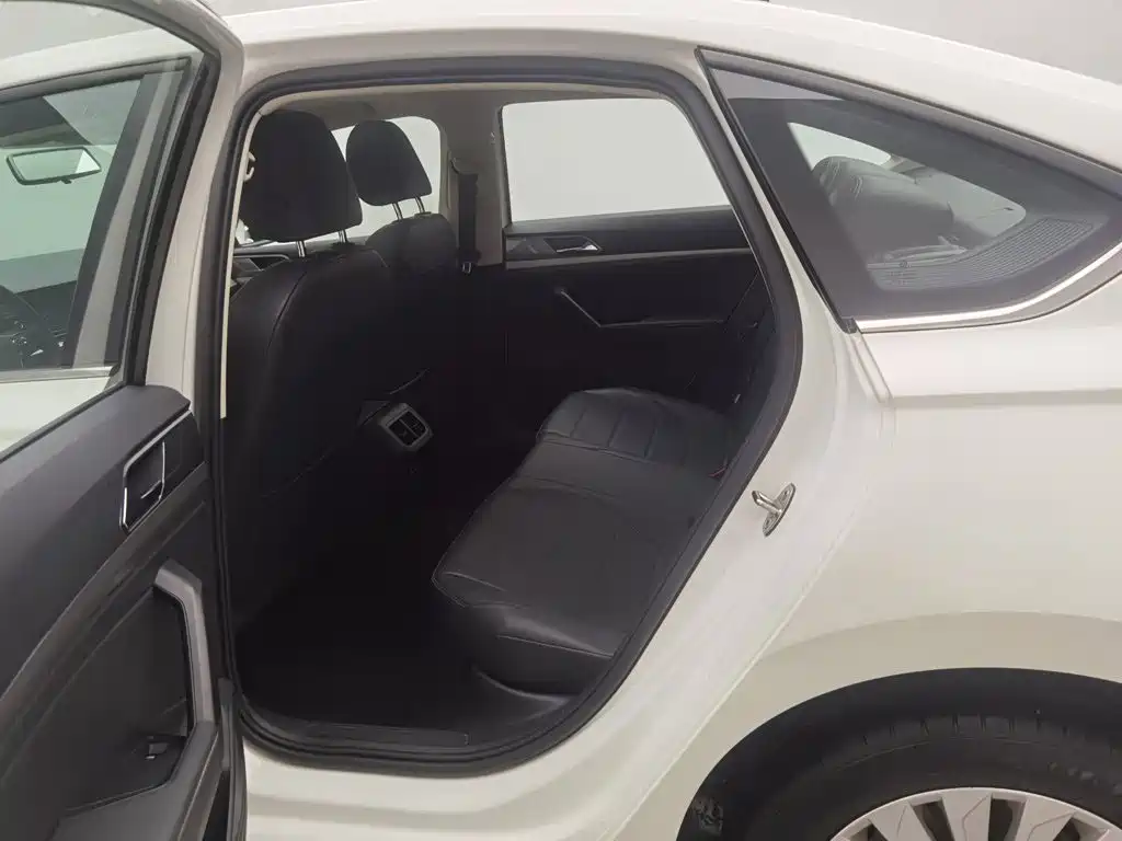 Volkswagen Lavida — миниатюра 15