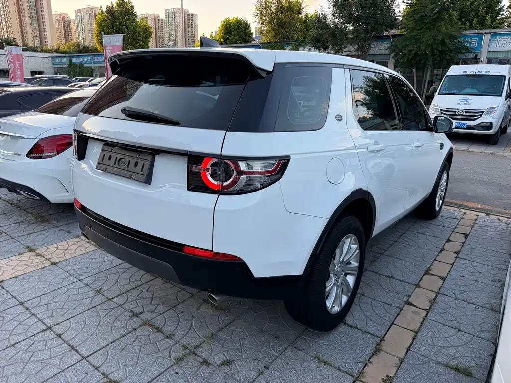 Land Rover Discovery Sport — миниатюра 4