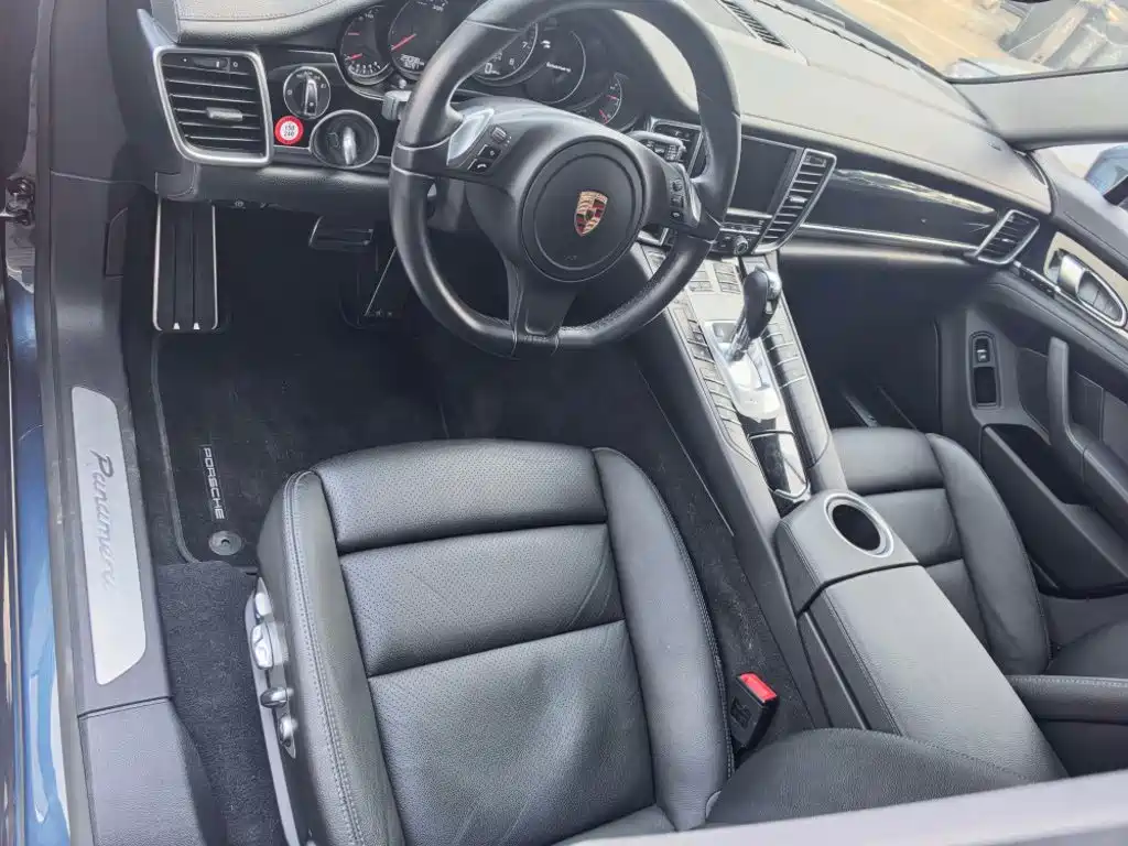 Porsche Panamera — миниатюра 6