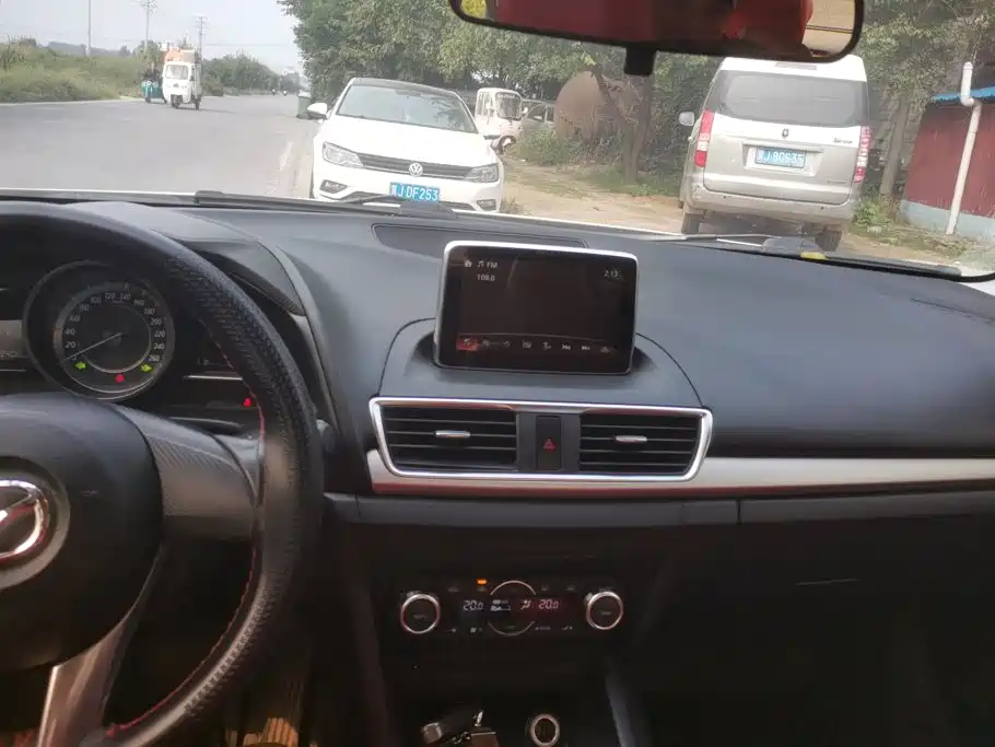 Mazda 3 Axela — миниатюра 13