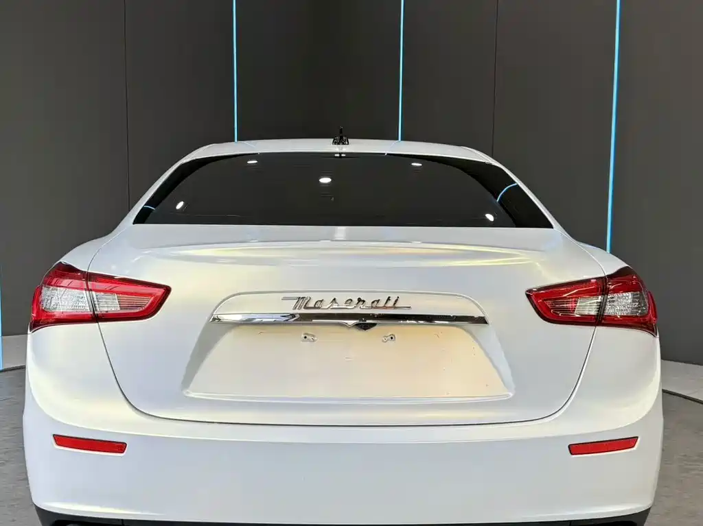 Maserati Ghibli — миниатюра 7