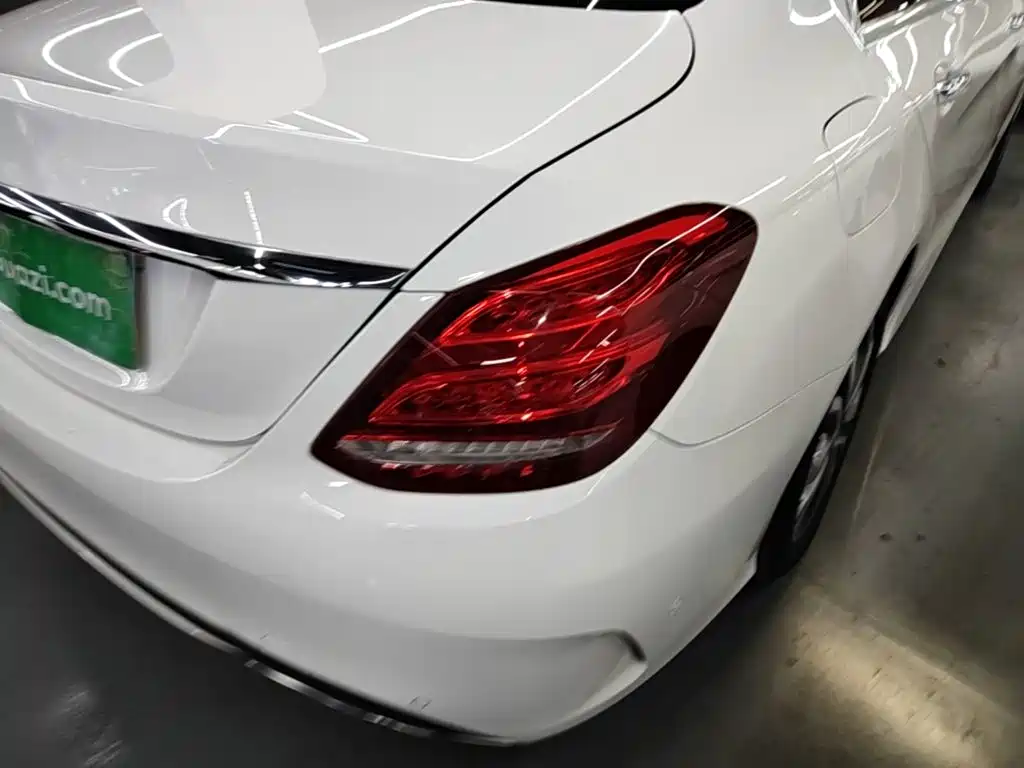 Mercedes-Benz C-Class — миниатюра 8