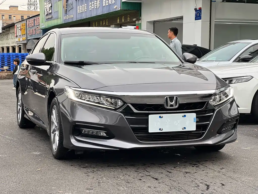 Купить Honda Accord