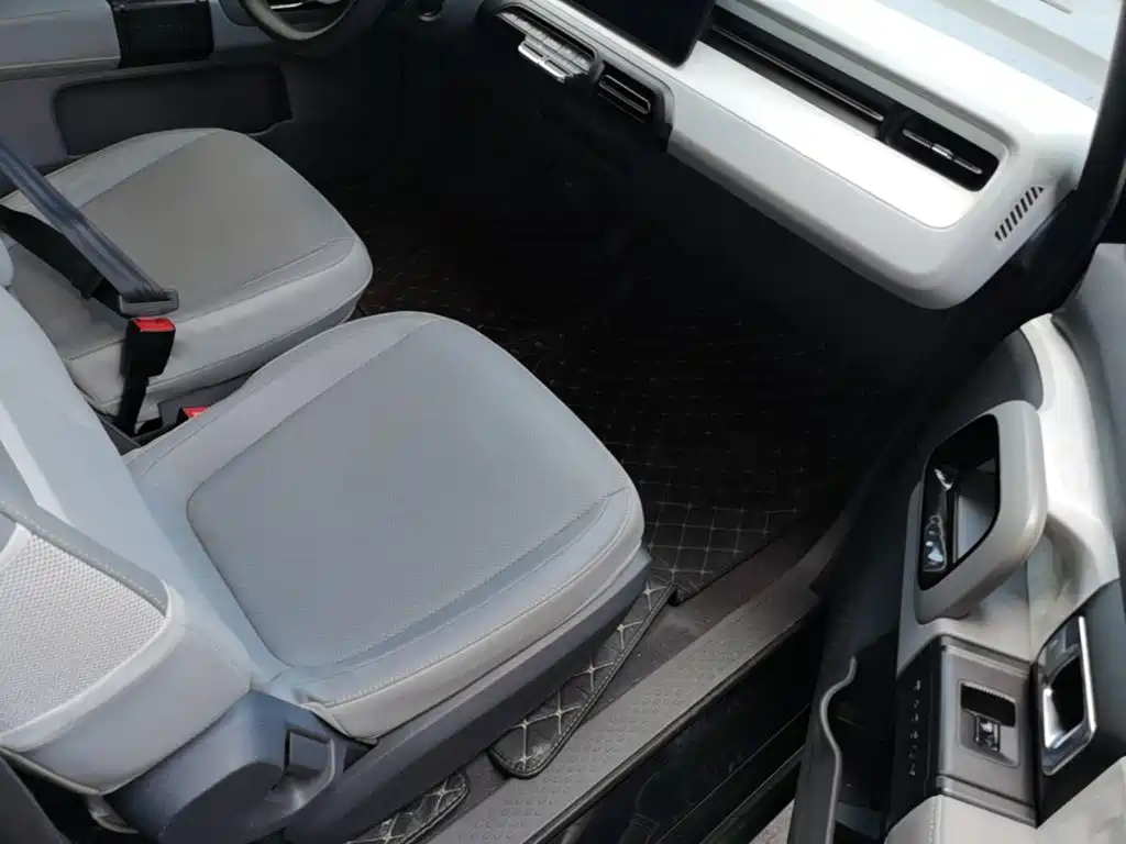 Baojun KiWi EV — миниатюра 25