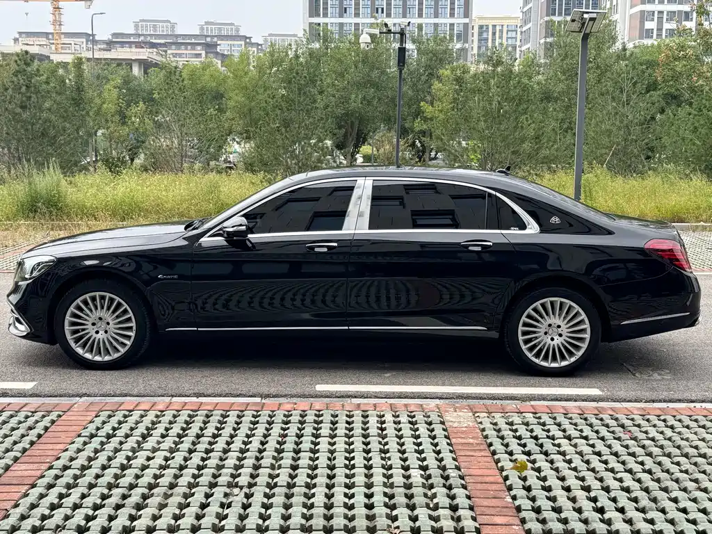 Mercedes-Benz S-Class — миниатюра 8