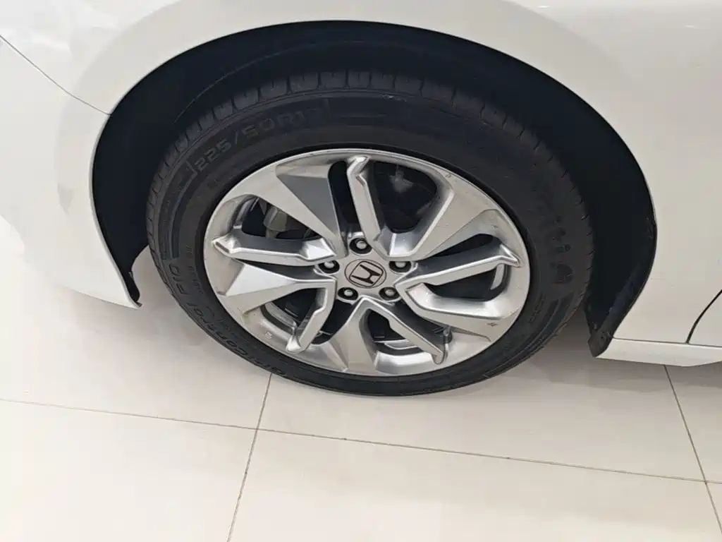 Honda Accord — миниатюра 23