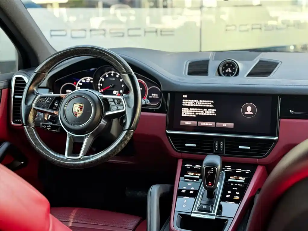 Porsche Cayenne — миниатюра 11