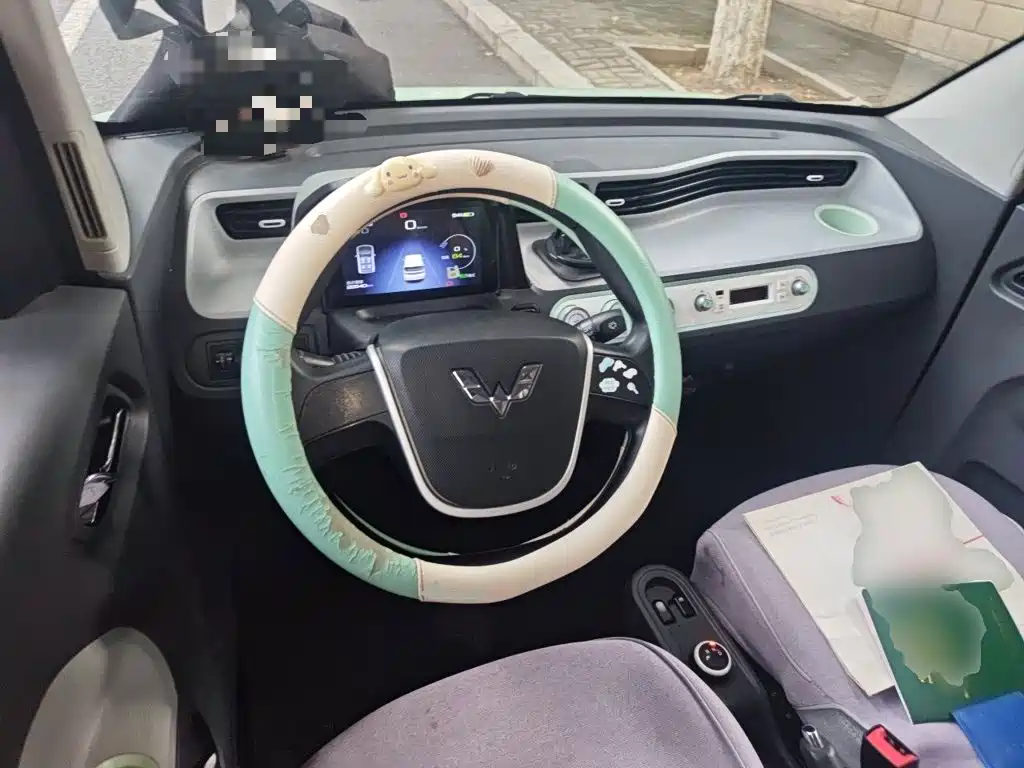 Wuling MINIEV — миниатюра 10