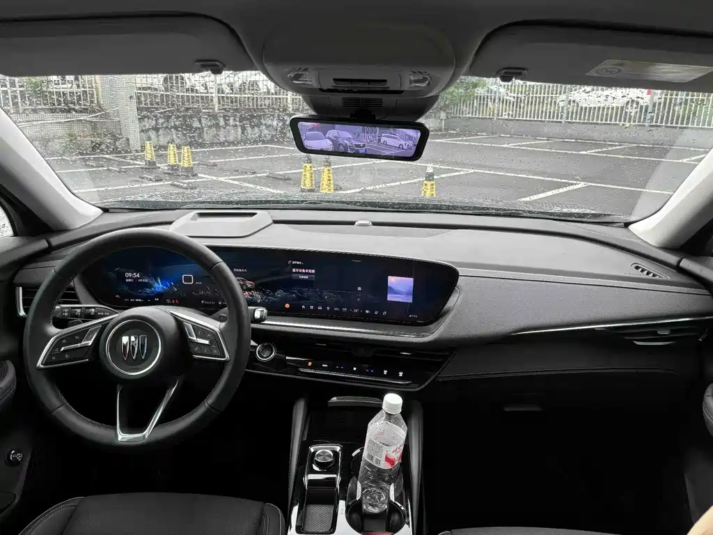 Buick Envision Plus — миниатюра 10