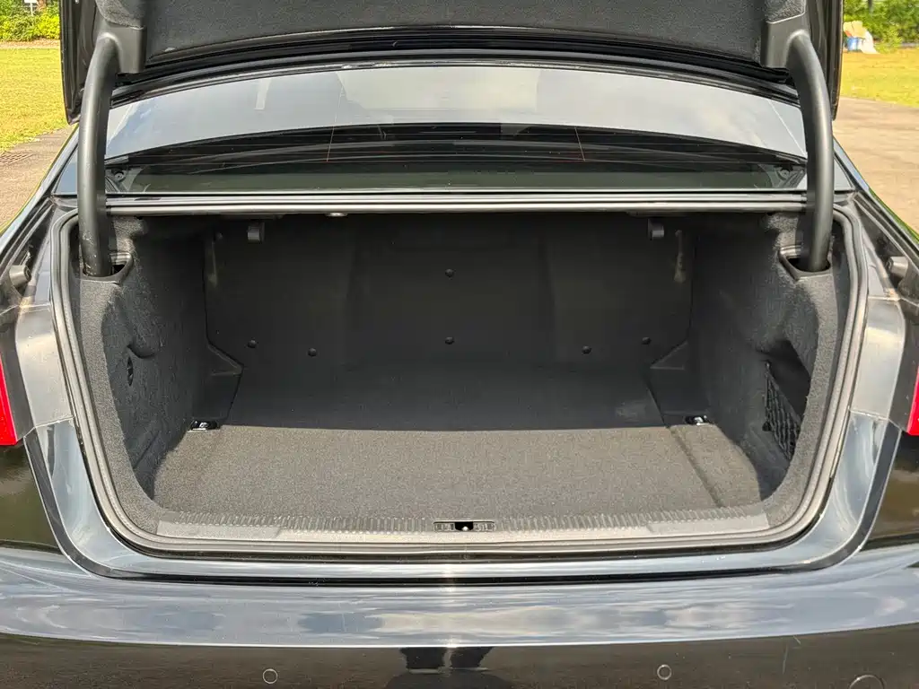Audi A6L — миниатюра 23