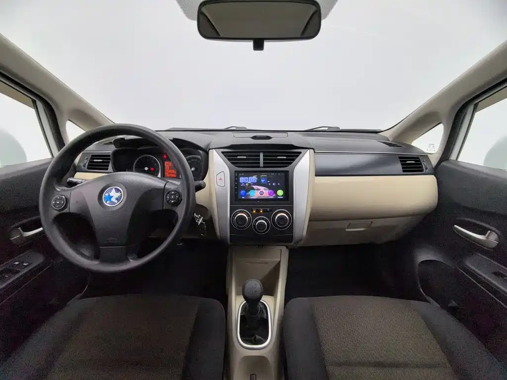 Venucia R50 — миниатюра 5