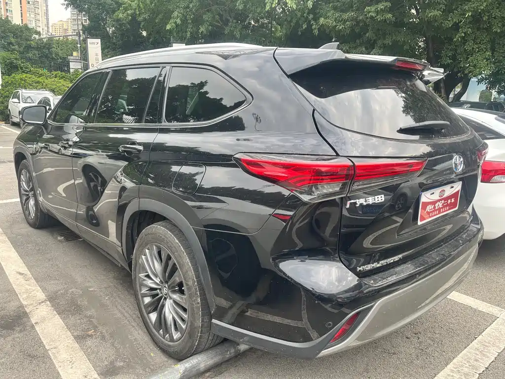 Toyota Highlander — миниатюра 8