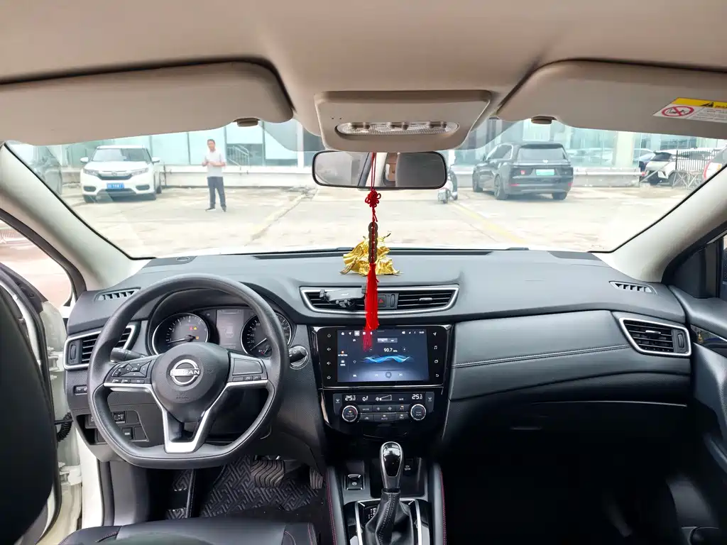 Nissan Qashqai — миниатюра 4