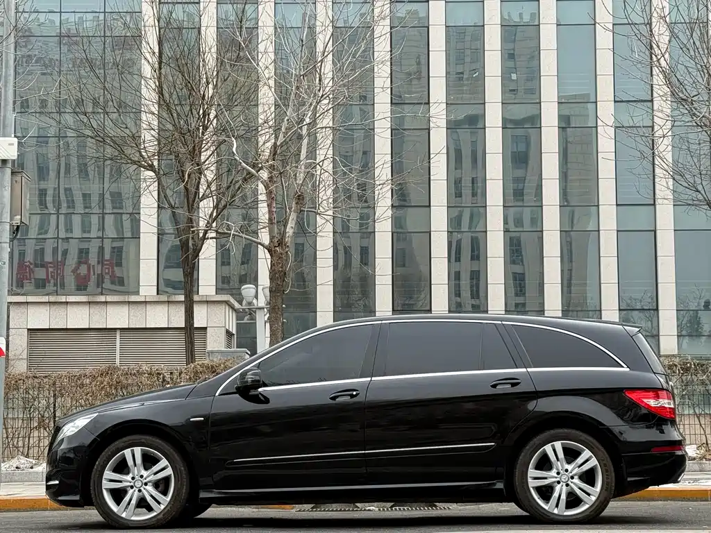 MERCEDES-BENZ R CLASS