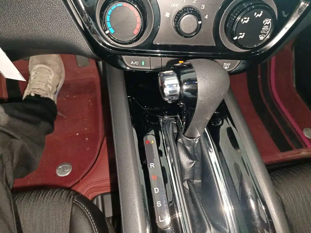 Honda Vezel — миниатюра 14