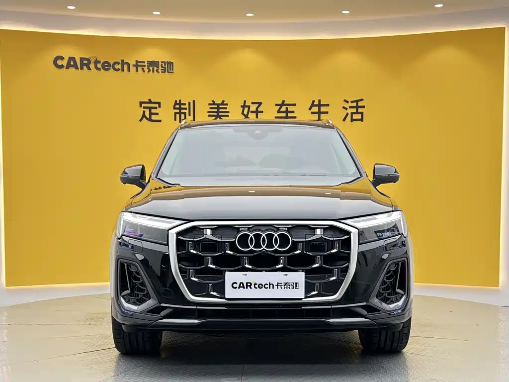 Audi Q7 2024 55 TFSI quattro S line Sport