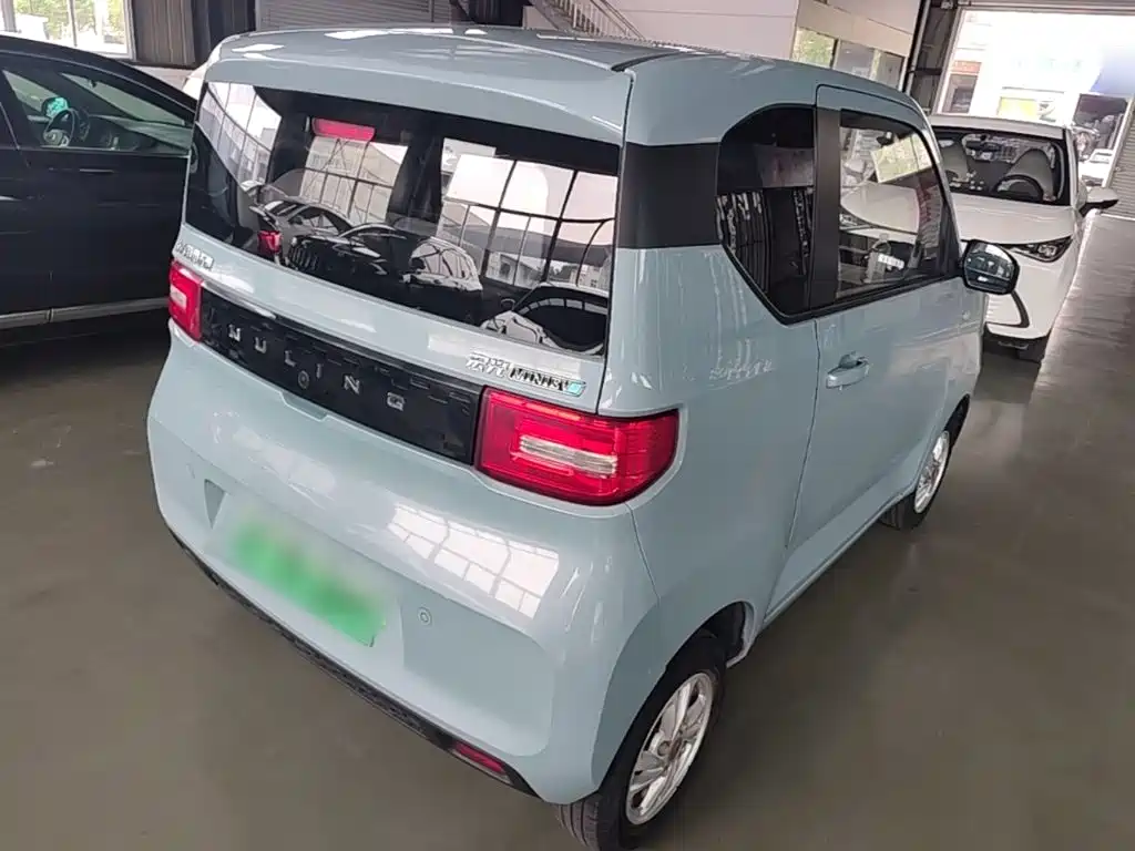Wuling MINIEV — миниатюра 7