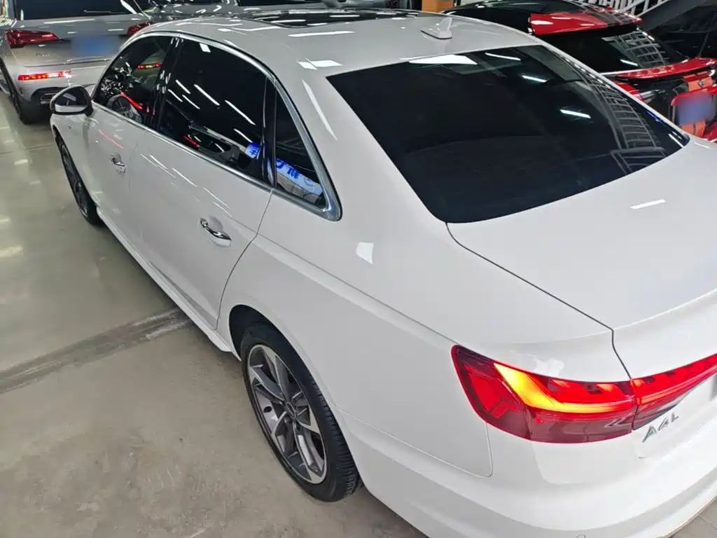 Audi A4L — миниатюра 5