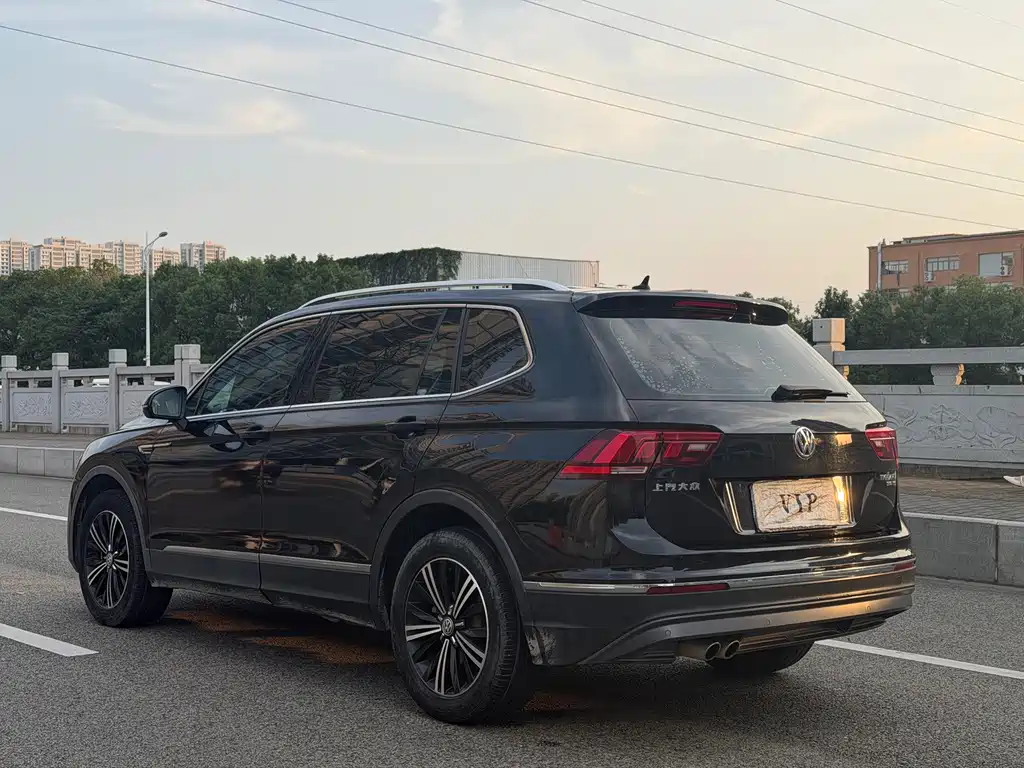 Volkswagen Tiguan L — миниатюра 6