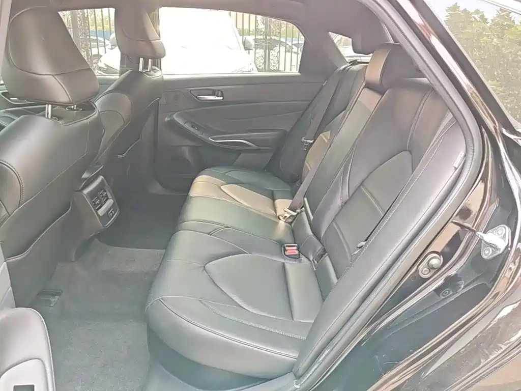 Toyota Avalon — миниатюра 17