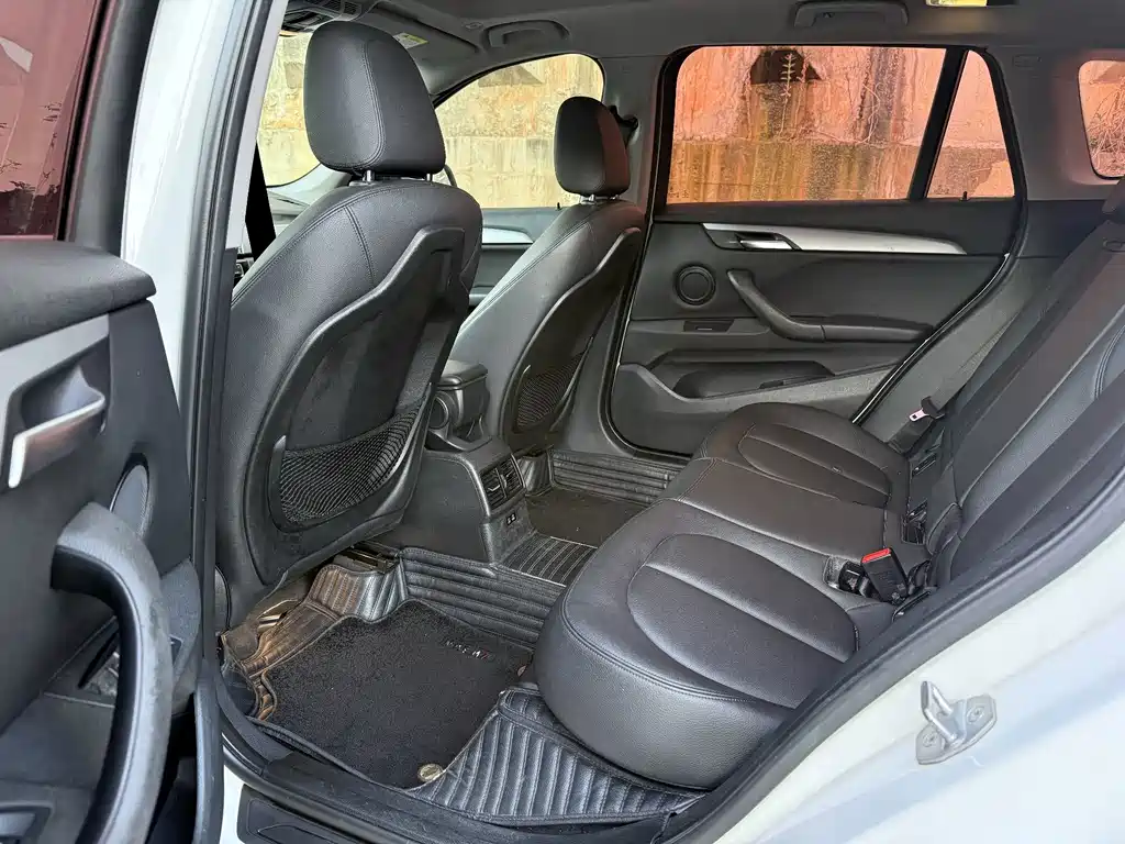 BMW X1 — миниатюра 7