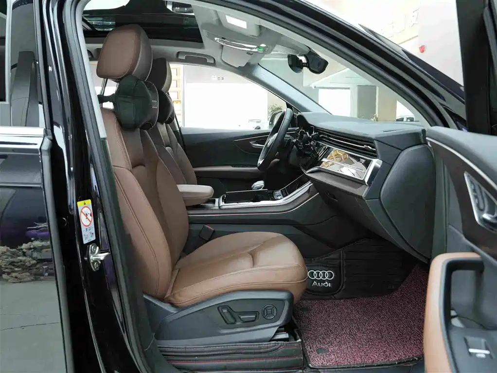 Audi Q7 — миниатюра 12